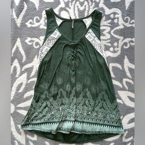 Maurice’s Top Shirt Forest Green Foil Lace sleeveless Size Large